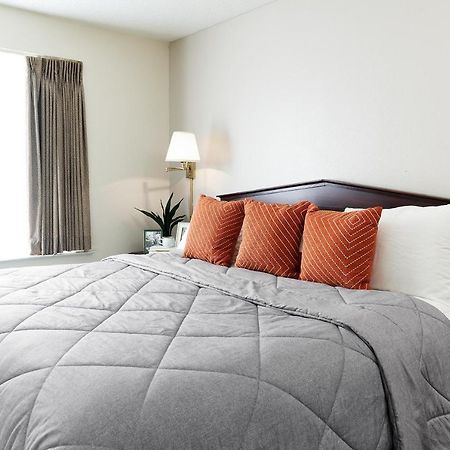 Intown Suites Extended Stay Chicago Il - Oakbrook Villa Park Eksteriør bilde