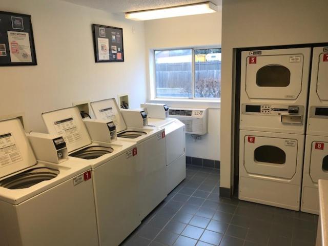 Intown Suites Extended Stay Chicago Il - Oakbrook Villa Park Eksteriør bilde